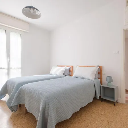 Apartman 10 Min Walk From Fiere - Casa Pezzana Bologna