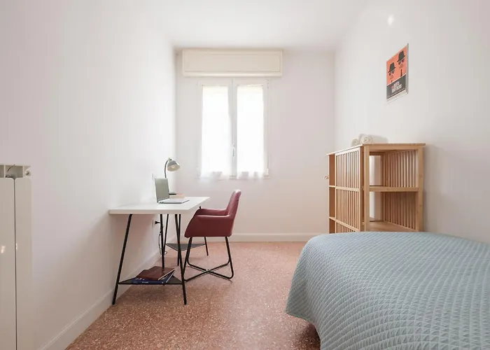 10 Min Walk From Fiere - Casa Pezzana بولونيا